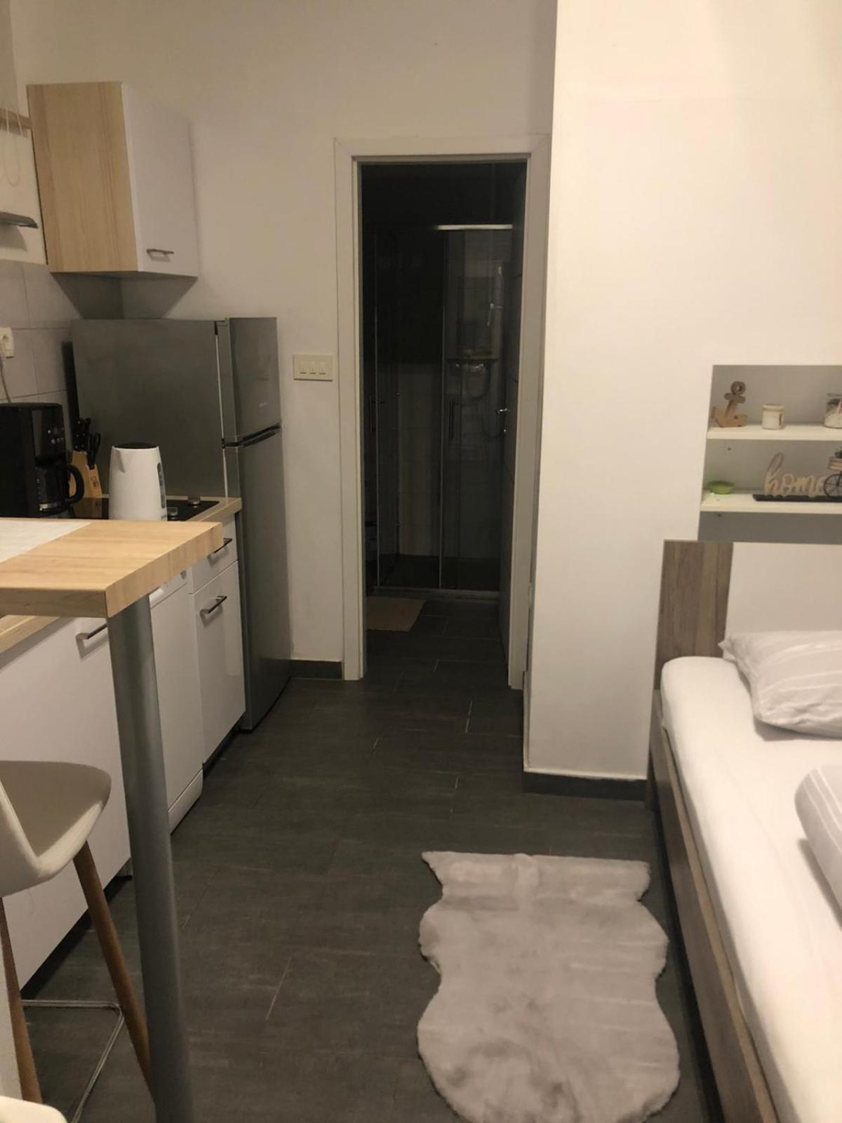 丹尼公寓 普拉 客房 照片